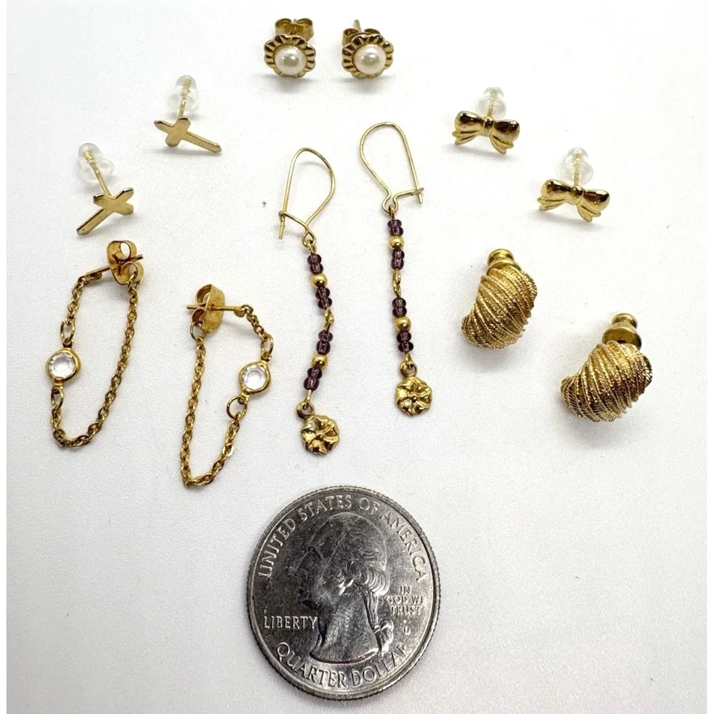 Vintage Lot of 6 Pairs‎ Pierced Earrings Gold Tone Dangle Stud Dainty Cross Bow